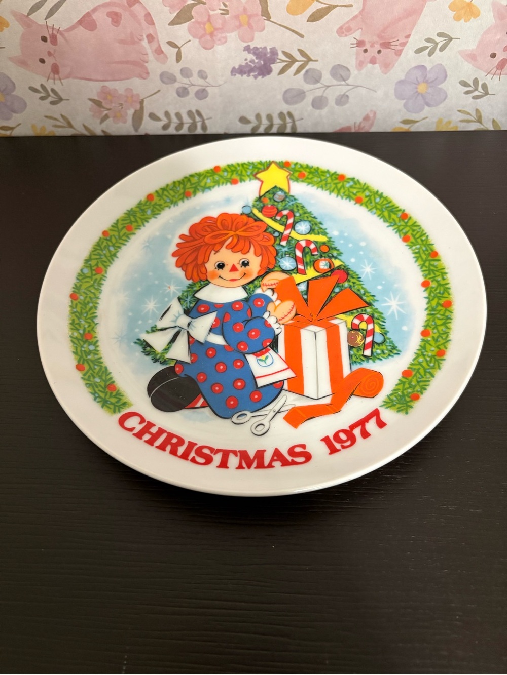 Vintage Raggedy Ann & Andy 1977 Christmas Plate limited edition by Schmid. EUC